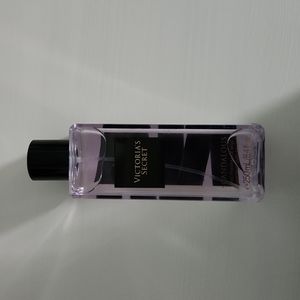 Victorias Secret Scandalous body mist